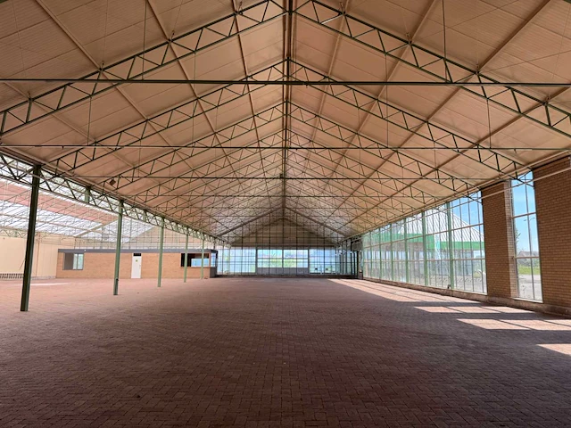Staalconstructie met dak (15,00x58,80mtr) (882m2) - afbeelding 2 van  21