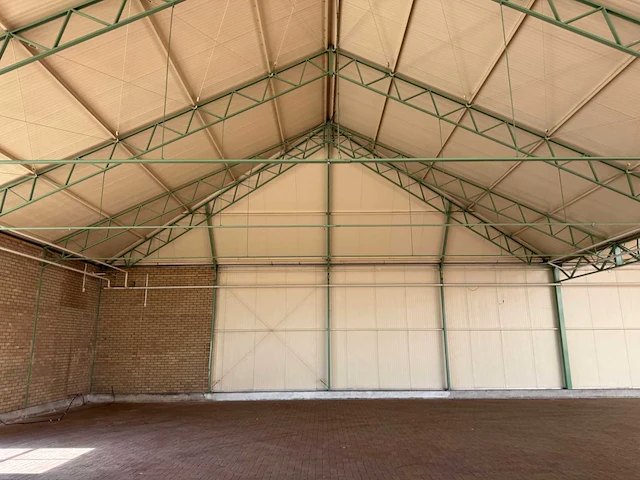 Staalconstructie met dak (15,00x58,80mtr) (882m2) - afbeelding 7 van  21