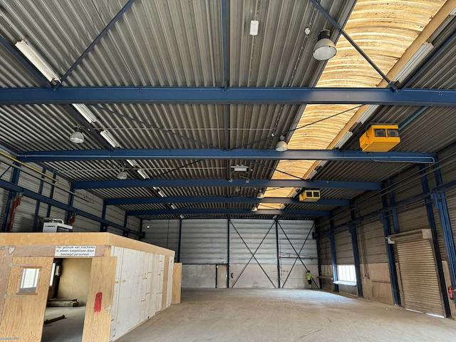 Staalconstructie met kraanbaan (18 x 35 mtr) (630m2) - afbeelding 44 van  68