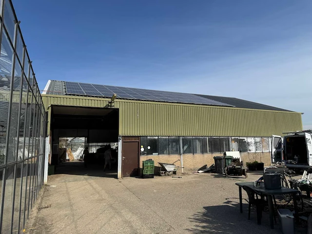 Staalconstructie met zolder & pv-installatie (14,70x20,00 mtr) (294m2) - afbeelding 1 van  33