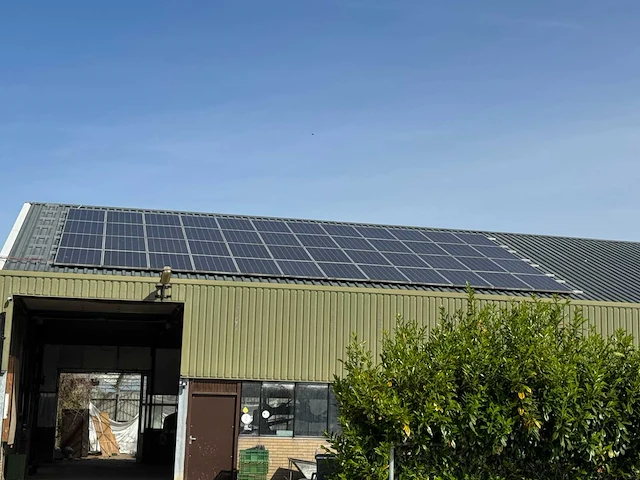 Staalconstructie met zolder & pv-installatie (14,70x20,00 mtr) (294m2) - afbeelding 28 van  33