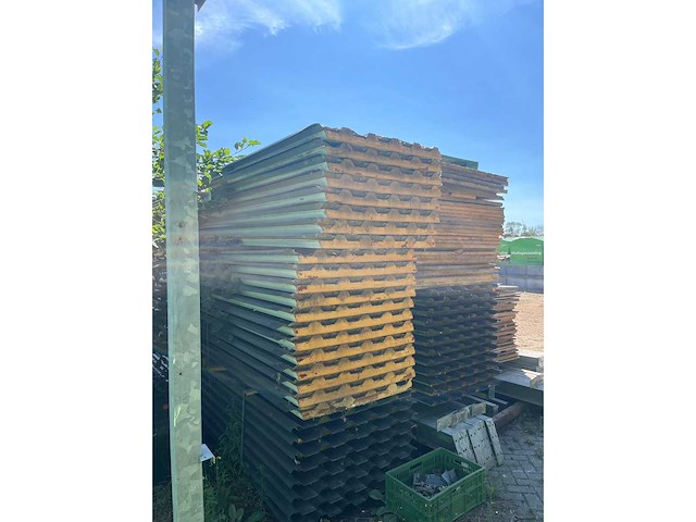 Staalconstructie met zolder & pv-installatie (14,70x20,00 mtr) (294m²) - afbeelding 31 van  37