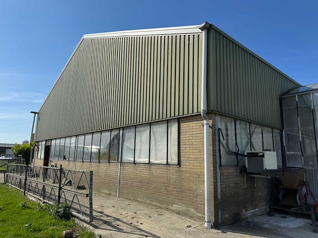 Staalconstructie met zolder & pv-installatie (14,70x20,00 mtr) (294m²) - afbeelding 32 van  37