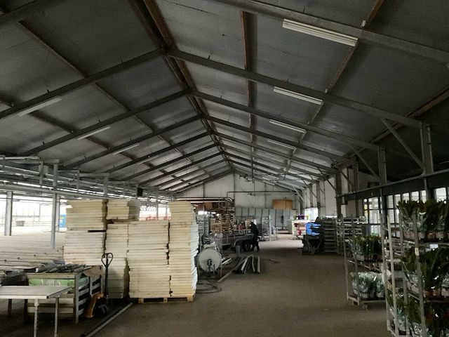Staalconstructie met zonnepanelen installatie 16 x 80 mtr (1448m2) - afbeelding 10 van  49