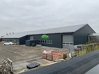 Staalconstructie met zonnepanelen installatie 16 x 80 mtr (1448m2)