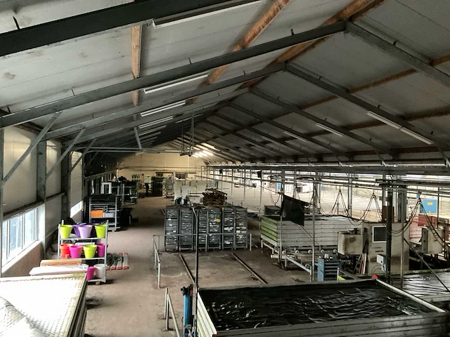 Staalconstructie met zonnepanelen installatie 16 x 80 mtr (1448m2) - afbeelding 18 van  49