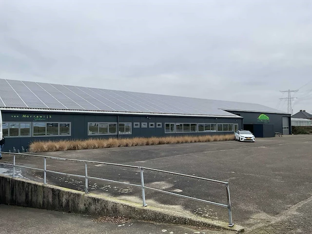 Staalconstructie met zonnepanelen installatie 16 x 80 mtr (1448m2) - afbeelding 22 van  49