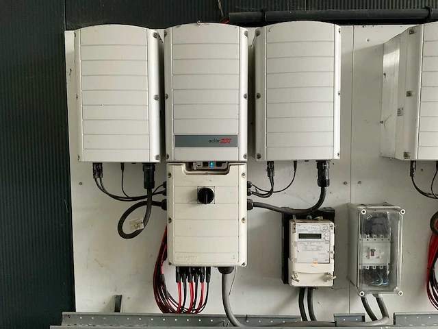 Staalconstructie met zonnepanelen installatie 16 x 80 mtr (1448m2) - afbeelding 36 van  49