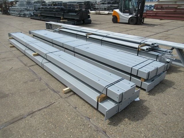 Staalconstructie platdak 12.20 x 50.00 meter (610m2) - afbeelding 11 van  16