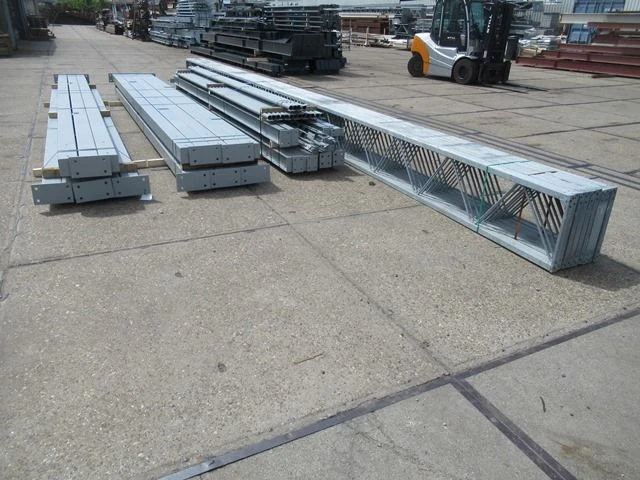 Staalconstructie platdak 12.20 x 50.00 meter (610m2) - afbeelding 12 van  16
