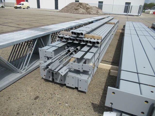 Staalconstructie platdak 12.20 x 50.00 meter (610m2) - afbeelding 16 van  16
