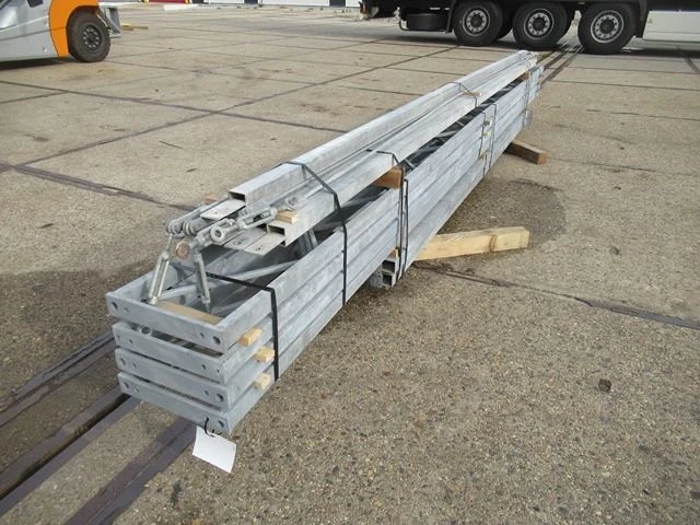 Staalconstructie platdak 4.70 x 12.00 meter (56m2) - afbeelding 1 van  7