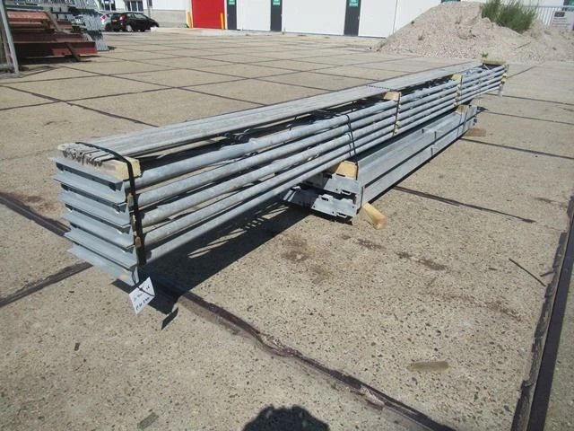 Staalconstructie platdak 6.40 x 16.00 meter (102m2) - afbeelding 1 van  9