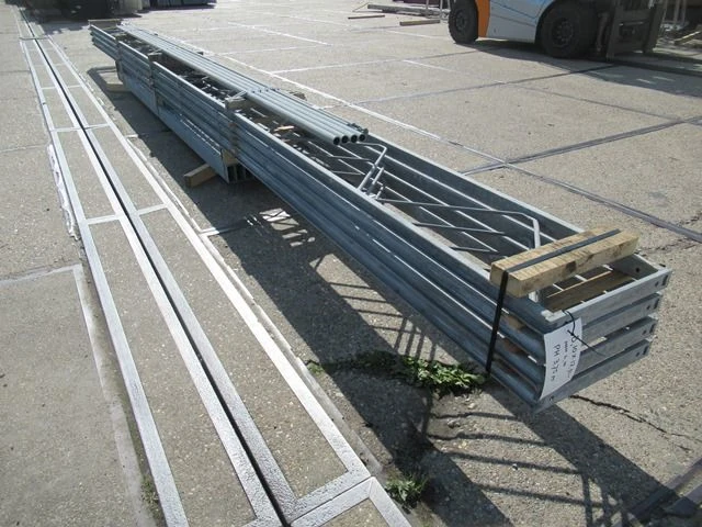 Staalconstructie platdak 8.10 x 12.90 meter (104m2) - afbeelding 2 van  8