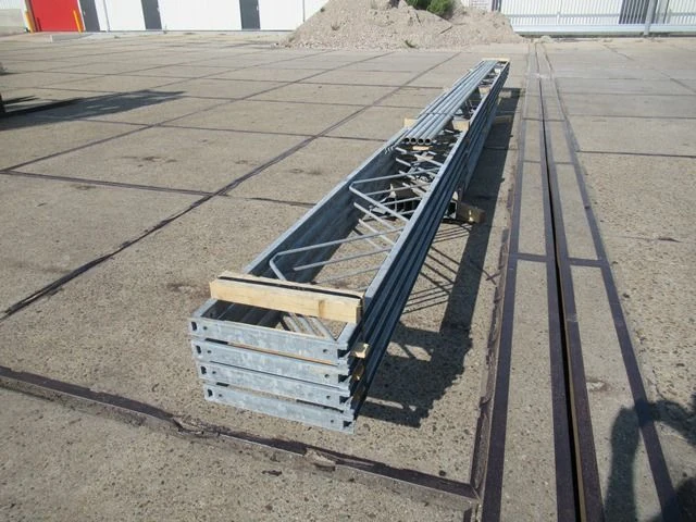 Staalconstructie platdak 8.10 x 12.90 meter (104m2) - afbeelding 6 van  8