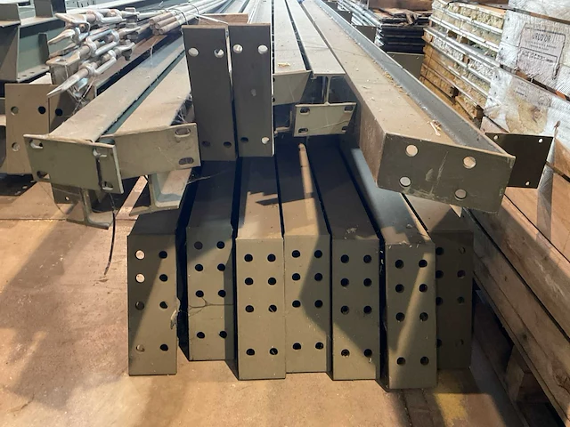 Staalconstructie - afbeelding 6 van  16