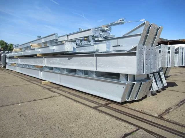 Staalconstructies en bedrijfshallen