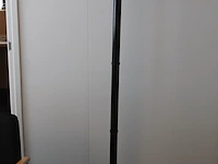 Staande kapstok met acht haken en hoogte 175 cm. - afbeelding 2 van  2