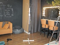 Staande kapstok met acht posities en hoogte 190 cm. - afbeelding 1 van  3