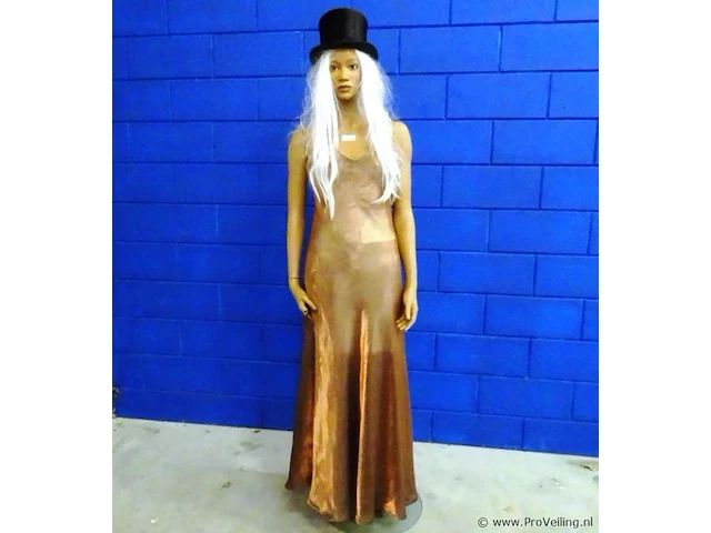 Staande mannequin - afbeelding 1 van  5