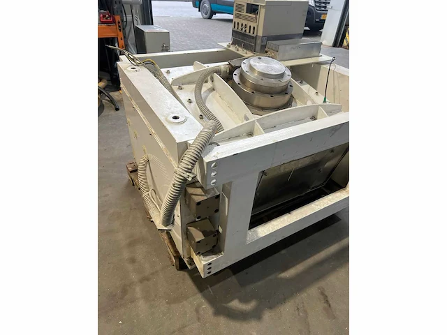 Stabilisator gyroscoop 1500 kilo voor een boot van ongeveer 50m. - afbeelding 5 van  5