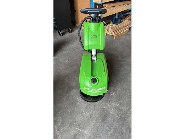 Stahlfest 2025 schrob/zuigmachine - afbeelding 2 van  6