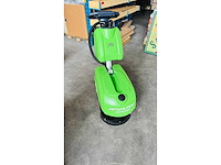 Stahlfest 2025 schrob/zuigmachine - afbeelding 3 van  6