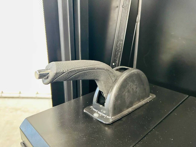 Stahlgruppe - 2025 - sgs100 - straatveegmachine - afbeelding 7 van  23