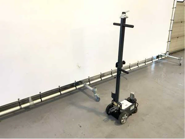 Stahlgruppe - garagekrik 50t pneumatisch hydraulisch - afbeelding 12 van  13