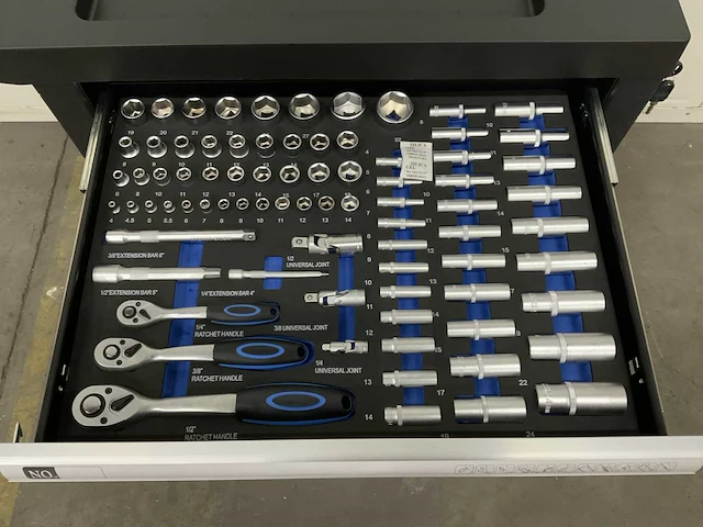 Stahlgruppe - gereedschapswagen 7 laden - afbeelding 6 van  11