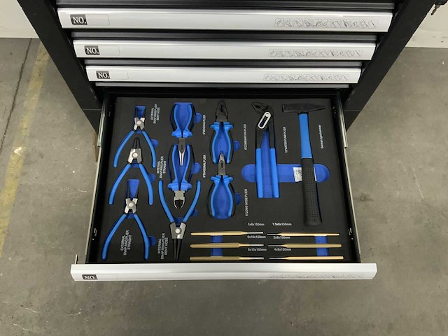 Stahlgruppe - gereedschapswagen 7 laden - afbeelding 9 van  11