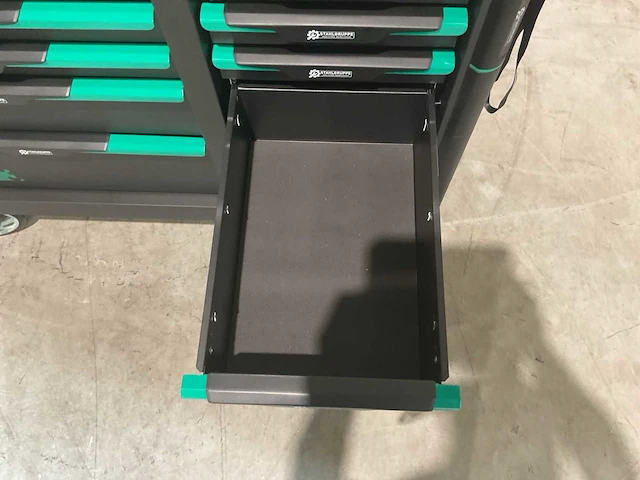 Stahlgruppe 13 laden met 294 pcs sg23 / nl181477240426 werkbank - afbeelding 6 van  23