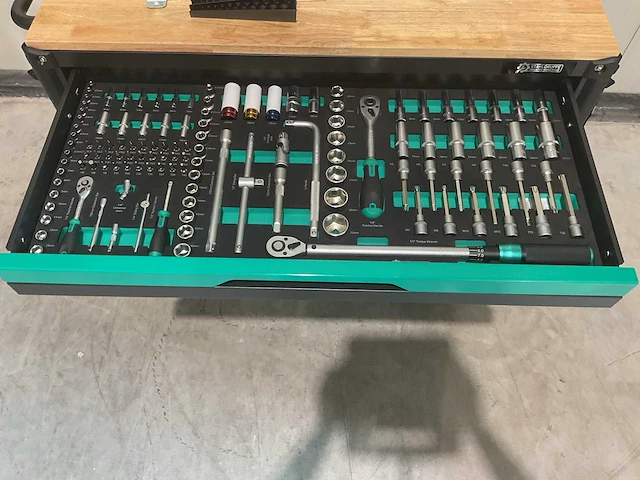 Stahlgruppe 13 laden met 294 pcs sg23 / nl181477240426 werkbank - afbeelding 17 van  23