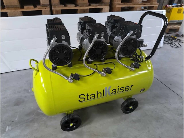 Stahlkaiser - 2025 - 3*4j-750-100l - olievrije compressor - afbeelding 8 van  12