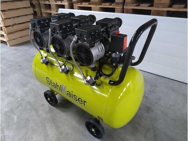 Stahlkaiser - 2025 - 3*4j-750-100l - olievrije compressor - afbeelding 9 van  12