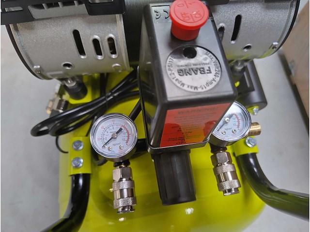 Stahlkaiser - 2025 - 3*4j-750-100l - olievrije compressor - afbeelding 12 van  12