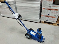 Stahlkaiser - 2025 - hydraulisch - garagekrik 30 ton - afbeelding 1 van  8