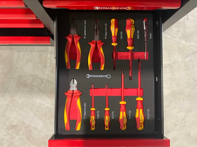 Stahlwelt - stw222 - met achterwand en kastjes - gereedschap wagen gevuld - afbeelding 9 van  19