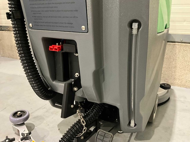 Stahlwerk - 2025 - sw580 - achterloop schrob-zuig machine - afbeelding 15 van  21