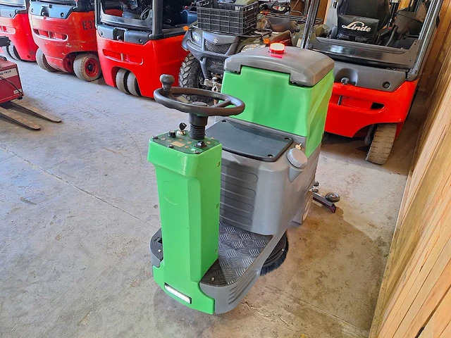 Stahlwerk - sw 900 - zelfrijdende veegmachine - afbeelding 10 van  12