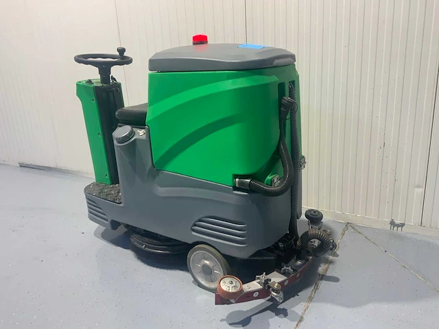 Stahlwerk sw-900 zelfrijdende schrobmachine - afbeelding 9 van  15