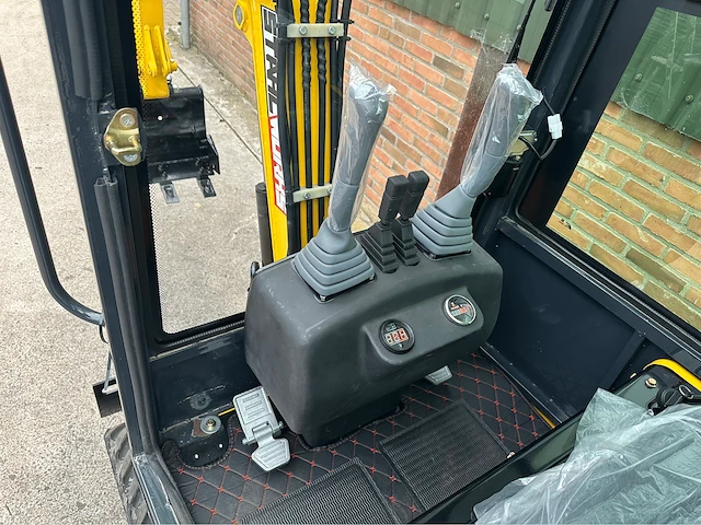 Stahlworks - hl320 - minigraafmachine - afbeelding 14 van  29