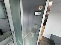 Stahlworks 4m-wit-a studio tiny house - afbeelding 13 van  16