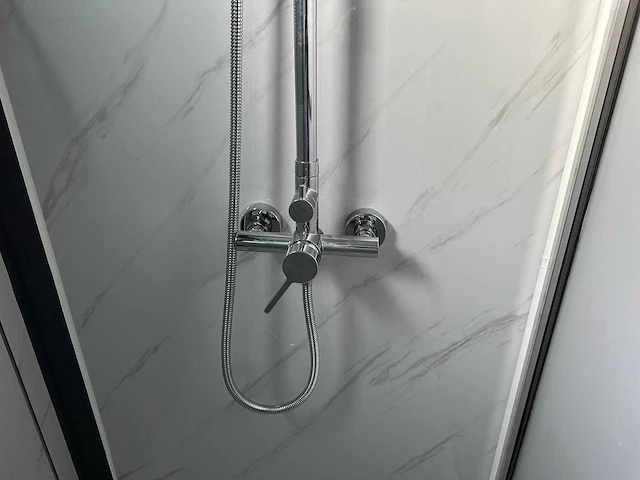 Stahlworks compleet deluxe 19ft x 20ft tiny house - afbeelding 7 van  32