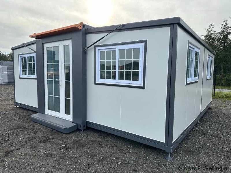 Veiling van diverse stahlworks tiny houses te barneveld