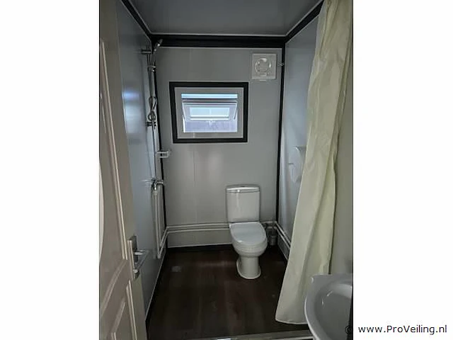 Stahlworks deluxe (19x20ft) mobile tiny house - afbeelding 2 van  16