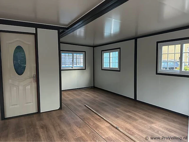 Stahlworks deluxe (19x20ft) mobile tiny house - afbeelding 5 van  16