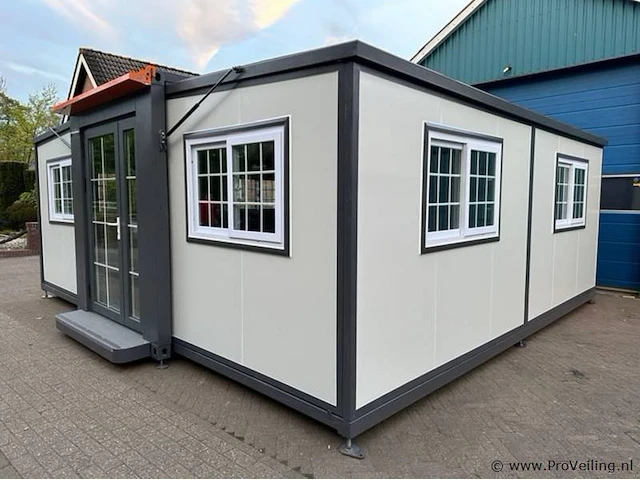 Stahlworks deluxe (19x20ft) mobile tiny house - afbeelding 1 van  16