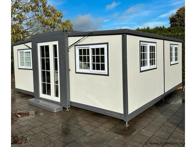 Stahlworks mobile tiny house met twee slaapkamers en een keuken deluxe (19x20ft) - afbeelding 1 van  16