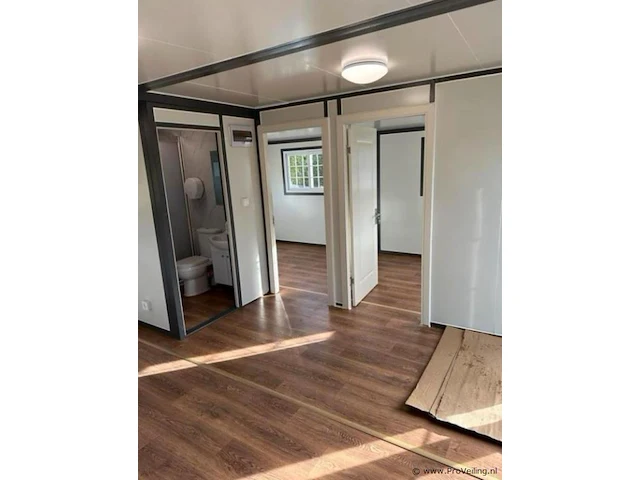 Stahlworks mobile tiny house met twee slaapkamers en een keuken deluxe (19x20ft) - afbeelding 9 van  16